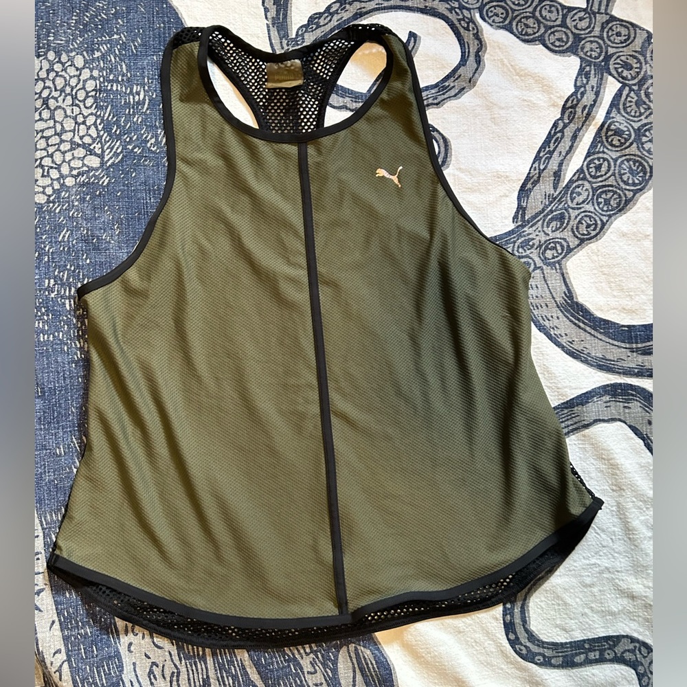 Puma exercise tank Size L